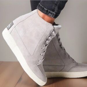 SOREL Sneakers Womens Size 8.5 Light Gray Dove Suede Out N About High Tops NEW